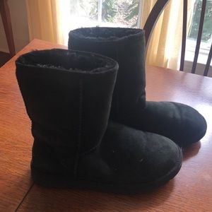 Ugg Classic black suede sheepskin size 6 women boot.